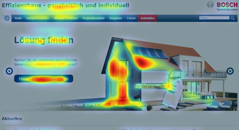 2 Kunden schauen beim Labor-Usability-Test zu