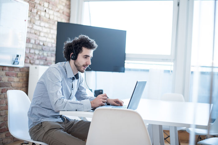 Zwei Usability-Experten werten Remote-Usability-Test aus